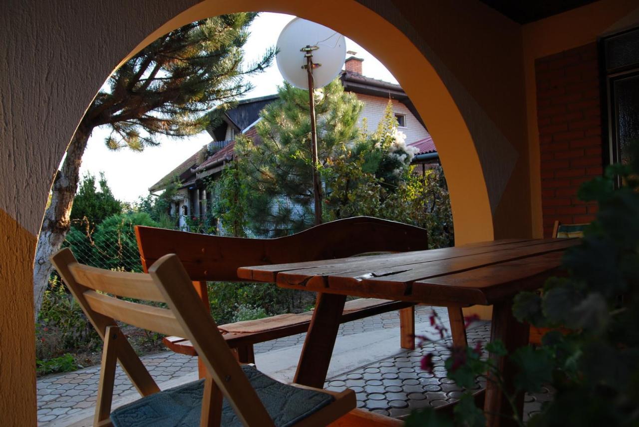 Vila Verona Sobe Palic Bagian luar foto