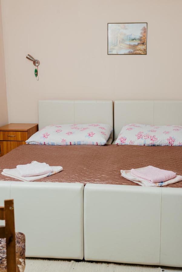 Vila Verona Sobe Palic Bagian luar foto